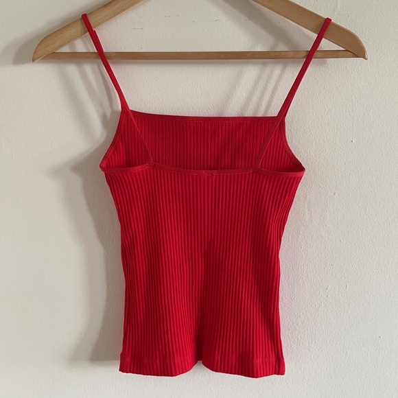 Wilfred Lacianne Tank - Picture 2 of 5